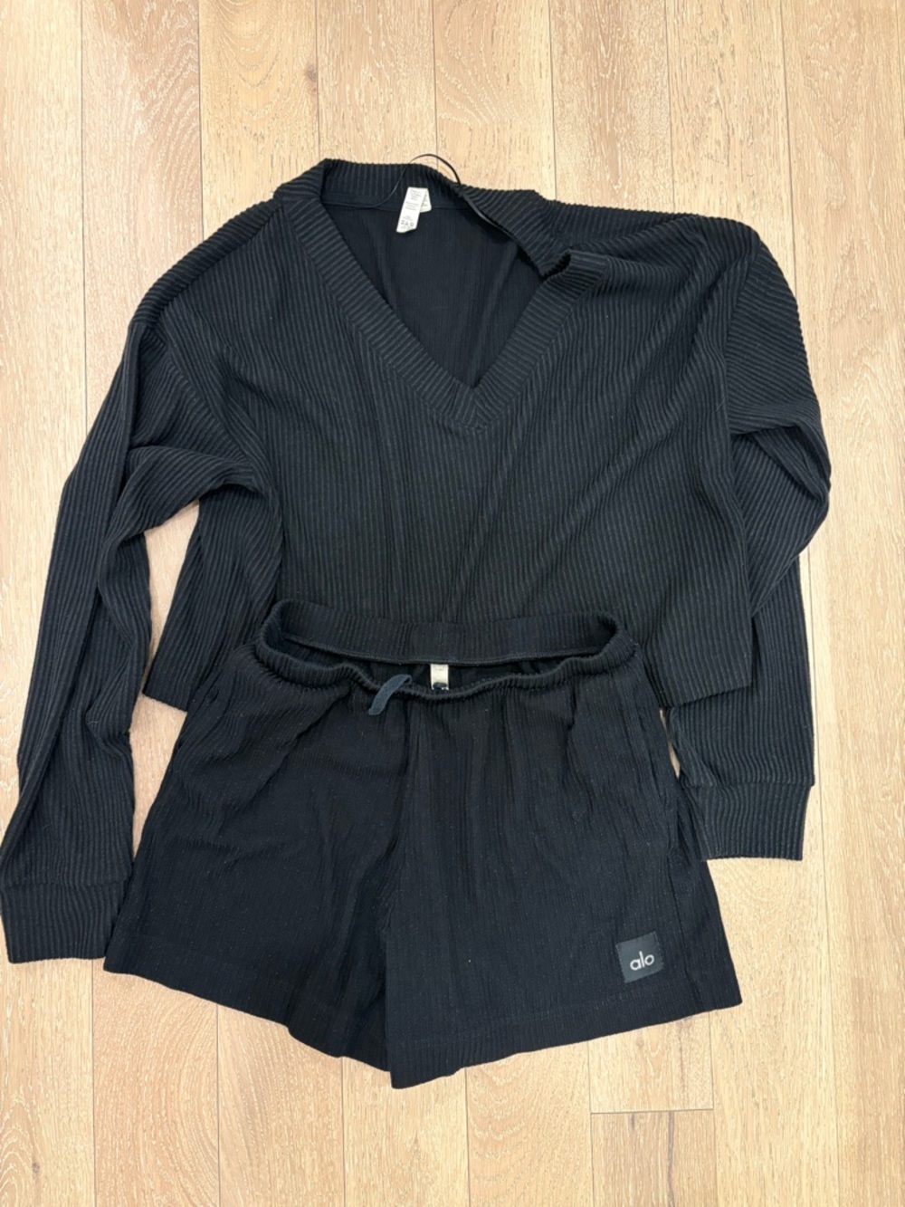 Black ALO Yoga Set Ribbed V-Neck Sweater and Shorts Set